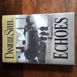 Danielle Steele: Echoes